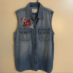 CURRENT/ELLIOTT The Sleeveless Perfect Denim Shirt “ SuperLoved Floral”